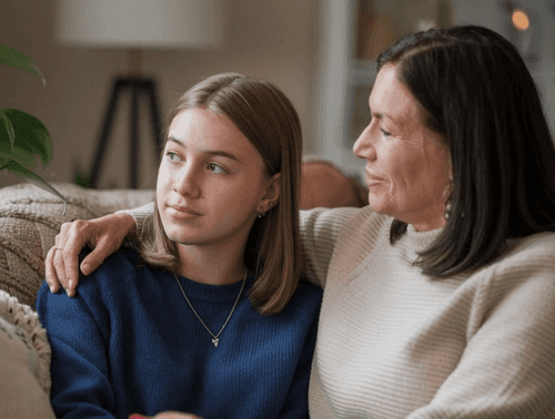 Une mère et sa fille en Fin de Première : comprendre l’avis du conseil de classe et son impact sur Parcoursup